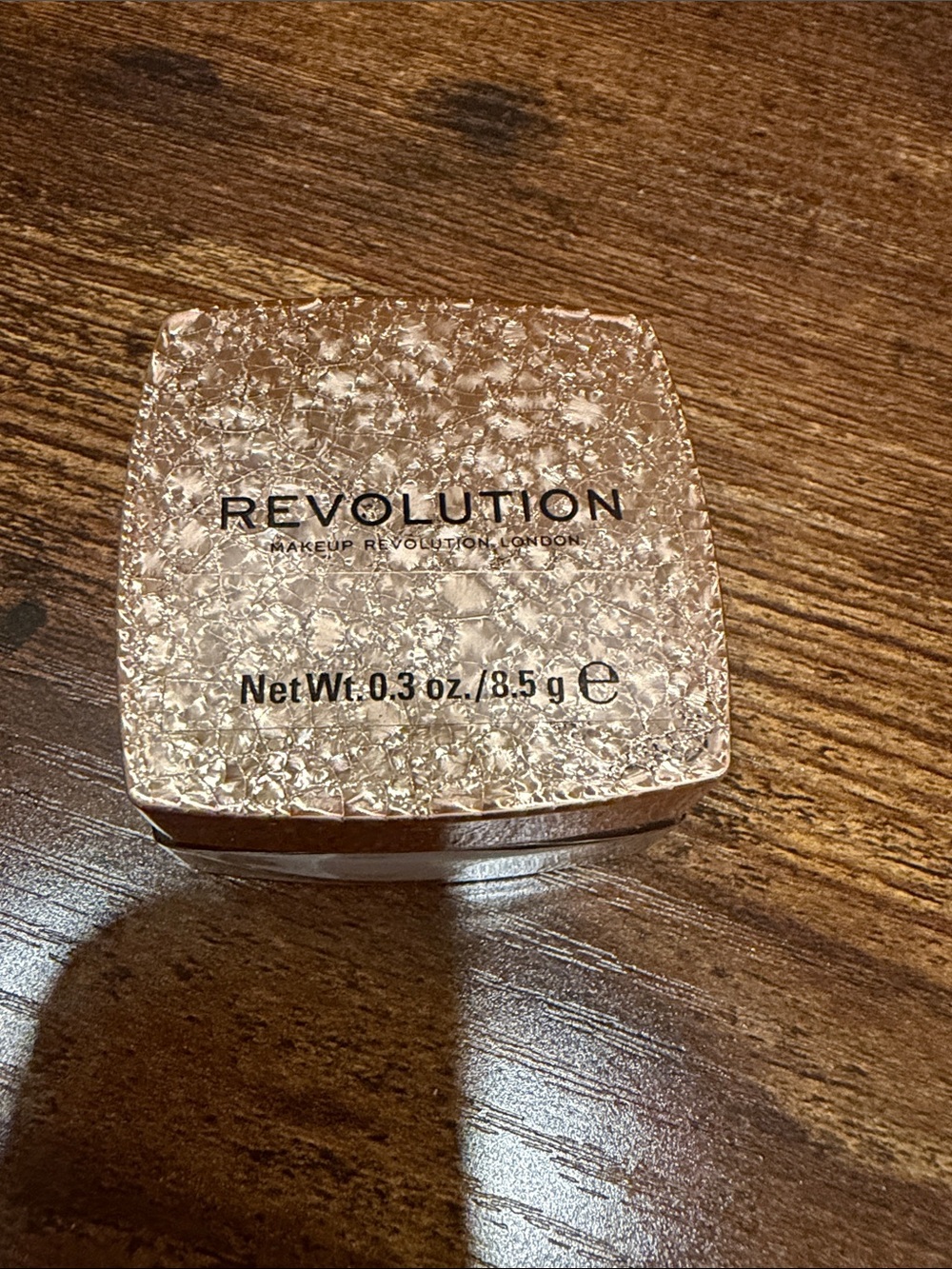 Revolution Shimmer Highlighter Compact - Rose Gold